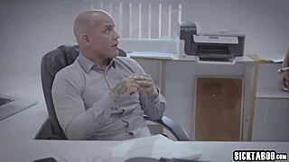 secretary milf banged and blowjob by corrupt boss 😏