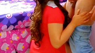 Cogiendo A Mi Esposa Con Vestido Rojo Pero Nos Observa Y Quiere Verga Tambien Me Chingo A Las Dos Real Casero