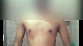 boy, wanna get a handjob from your indian aunt?