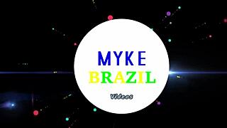 executiva boazuda fodendo cliente tarado na piscina do hotel?