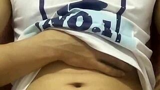 Watch Twinks Suck Cock In Live Gay Group