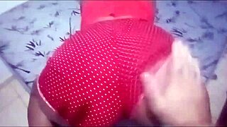 amigo do meu marido veio busca um dinheirro aqui em casa estava sosinha e me fodeu