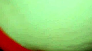 Slut Has One Leg Up Pussy Wide Open Time For Dinner With Resaboo