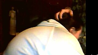 amateur teen gets her mouth fucked hard 😈