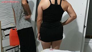 Amateur Seducing Installer With Xerecard