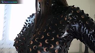 Watch Alyssia Kent Masturbate Solo, Her Brunette Beauty Will Brighten Your Day!