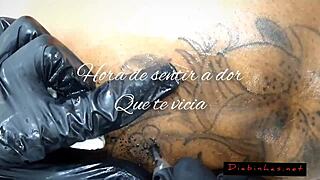 Morena Tempestade Negra paid for tattoo with her ass to the German tattoo artist