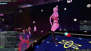 Yessicahotwife is dancing in the night club