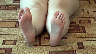 i'm a fat girl in pantyhose, licking my legs and masturbating. it feels so good.