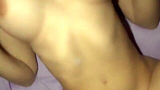 i fucks my step sister when mom's not home