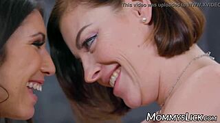 Lesbian sex and pussy licking between stepdaughter