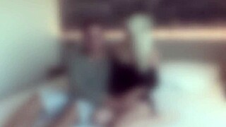 18 Jährige Newcomerin Zum Ersten Mal Sex Vor Der Kamera