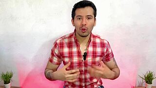 Straight Friend Lets Gay Buddy Suck His 23cm Cock?