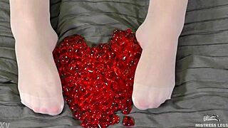 want to see nylon foot play with red hearts on valentines day goddess toes leggings fetish