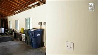 Mexican Exterminator Fucks European MILF Eva Karera with Huge Tits and Big Ass