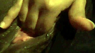 look at this wet pussy squirting all over