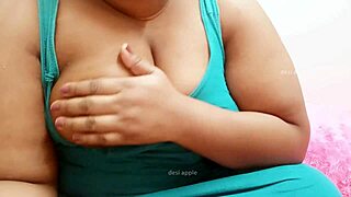 Damn, check out this sexy Desi Indian aunty driving me wild!