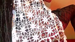 'look at this 18 year ebony getting fucked in her pantyhose'