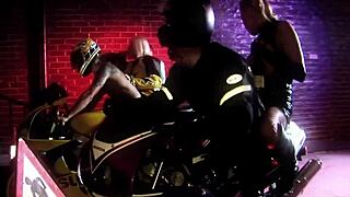 cock addicts vanessa valerie and cindy wanna slut out?