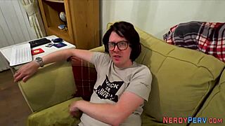 Real amateur experiences a facial in high definition reality video