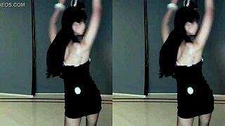 chinese cutie dances with sexy moves in stunning video