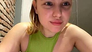 bbw rides dildo and fucks anal outdoors 😈