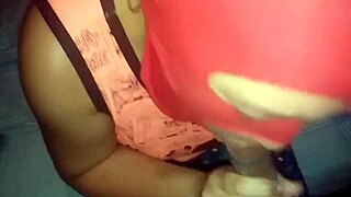 i get a rich blowjob from my colombian milf