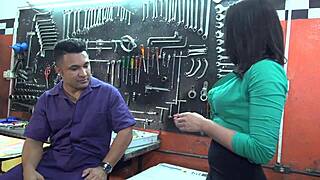 i fuck this muscular bodybuilder's pussy and ass hard