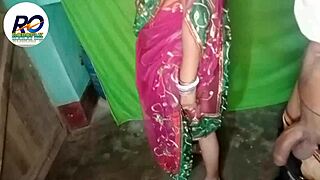 This indian bhabhi in saree is getting licked and fucked hard 😍