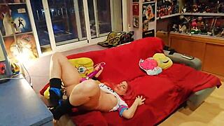 i turn into harley quinn and play with toys, cum everywhere