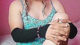 “为我跳舞吧，娘娘腔小猫咪！”