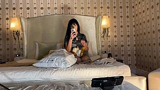 Hot latina girl turns photoshoot into porn casting