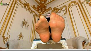 emma brooks, pantyhose slut, flaunts sexy nylon soles on webcam. her teasing legs are pure fire.