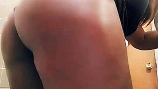 Fat ass twerks to hood hop?