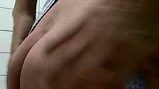 After a shower, my ass claims me for enjoyment! What do you desire?