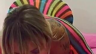 Sentando O Cuzinho Num Consolo Enorme