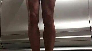 i'm obsessed watching him at the garage gym