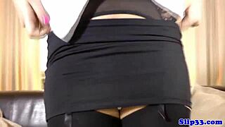 That british amateur sucking the senior's cock