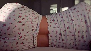 早上热和大奶室友结束在内