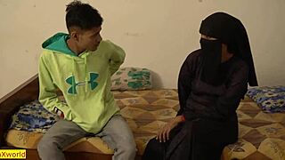 indian hijab girl datin' sex with hubby's friend... oops!