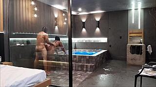 Levei Minha Amiga No Motel De Luxo Ela Adorou E Acabou Liberando O Cuzinho!!