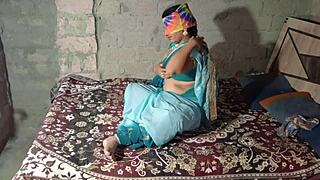 Hot Indian Desi Step Brother-in-Law and Sister-in-Law Engage in Steamy Bath Sex on Bus