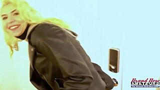 I, Blonde Sophia Sweet, Feel So Good Masturbating With This Dildo.