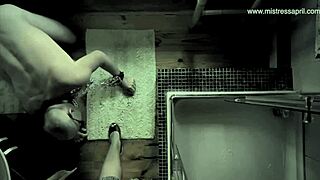 her thick thighs are so sexy they made me cum so easily?