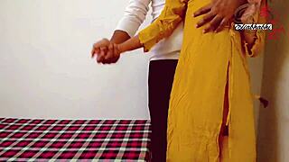 The girl from before returns for another homemade session