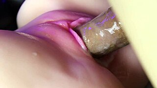 今晚想看湿润粉色阴户里的热辣近距离内射吗？