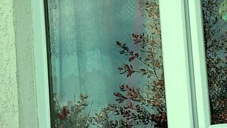 Taxi Driver Spots Naked Milf in Stockings Without Panties