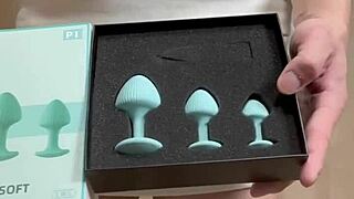 Skinny Pretty Chick Banged Outdoors, Moaning From Hard Fingering!