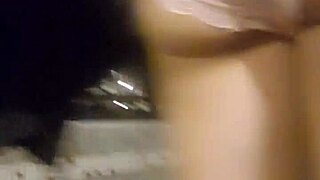 Shemale Ting Xuan puts on butt plug and masturbates outdoors 😏