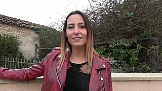 Pam and M�lia, want to share this cock for a hard fuck?